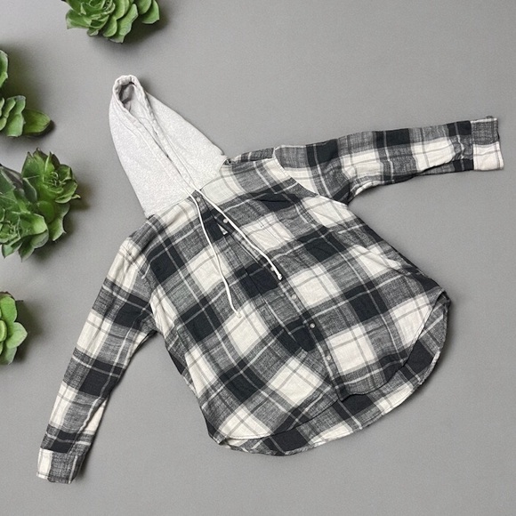Gray hooded flannel - Picture 1 of 1